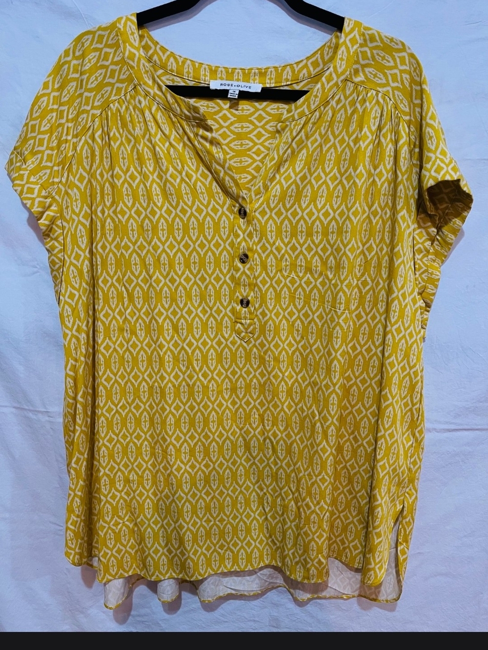 Rose & Olive Yellow Geo-Print Short Sleeve Henley